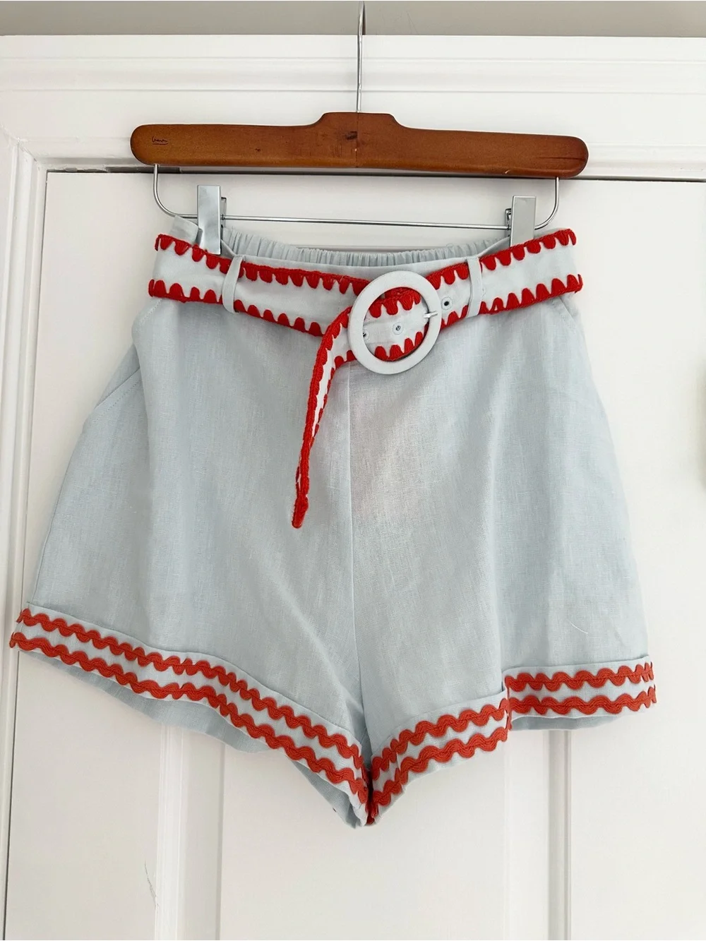 Linen Blend Top and Shorts Set with Ric Rac - Picture 5 of 8